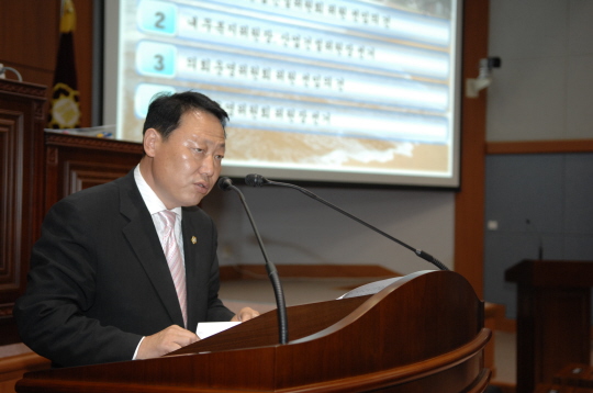 의회 운영위원장 홍기옥 의원 선출(2008.7.10) 대표이미지