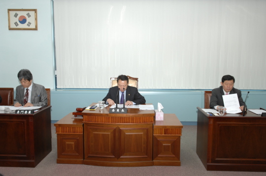 제194회 의회운영위원회 개최(2008.4.21) 대표이미지