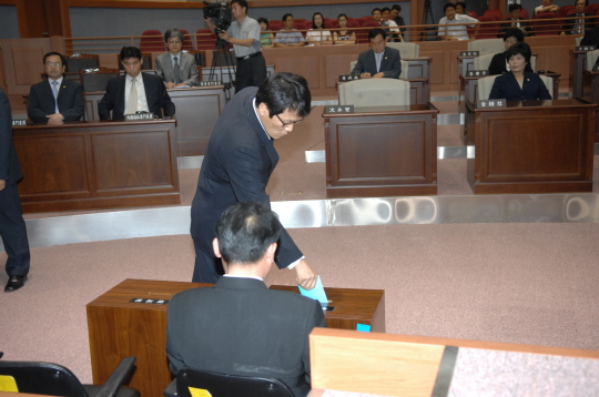 제8대 강릉시의회 후반기 의장단 선거(2008.7.4) 대표이미지