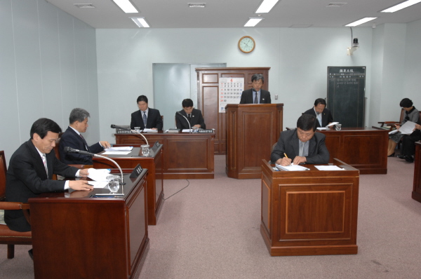 제186회 운영위원회 개최(2007.4.12) 대표이미지