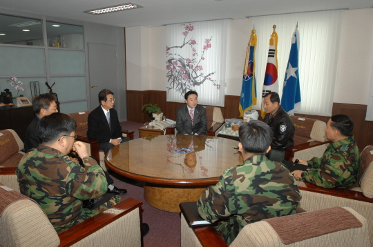 설날맞이 군부대장병 위문금전달(2008.1.29) 대표이미지