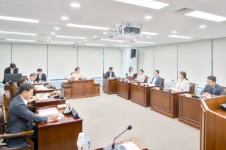 7월28일 제331회 임시회 제6차 산업위원회 내용보기 7월28일 제331회 임시회 제6차 산업위원회 대표이미지