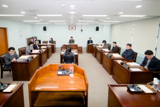 1월30일 제327회(임시회) 제4차 행정위원회 내용보기 1월30일 제327회(임시회) 제4차 행정위원회 대표이미지